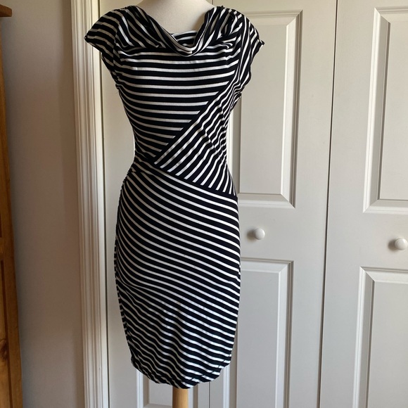 Max Studio striped dress. - Picture 2 of 2